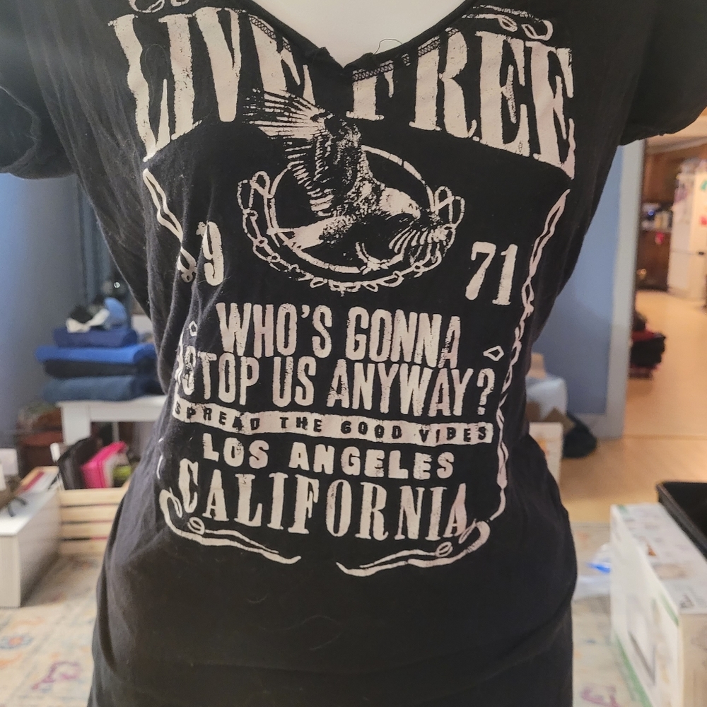 3/$30-GRAPHIC TEE